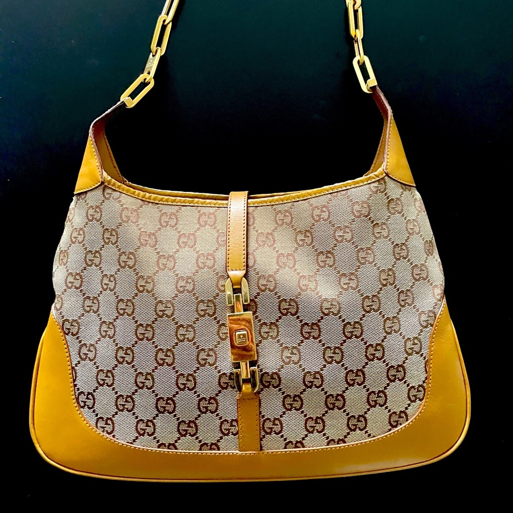 👑 RARE Gucci “Jackie O” Bag with Chain Strap